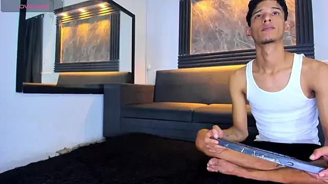 liaam_mendoza from StripChat