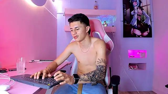 LiaamSmiith from StripChat
