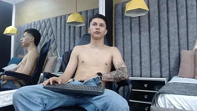 LiaamSmiith from StripChat