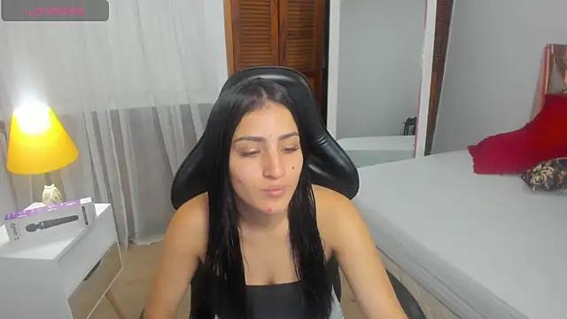 Liacutegirl webcams show profile image 