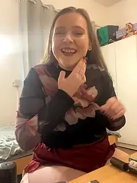 LiahLovexoxx from StripChat is Freechat