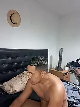 Photos of liamlara from StripChat is Freechat