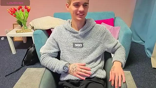 LiamMerci from StripChat is Freechat