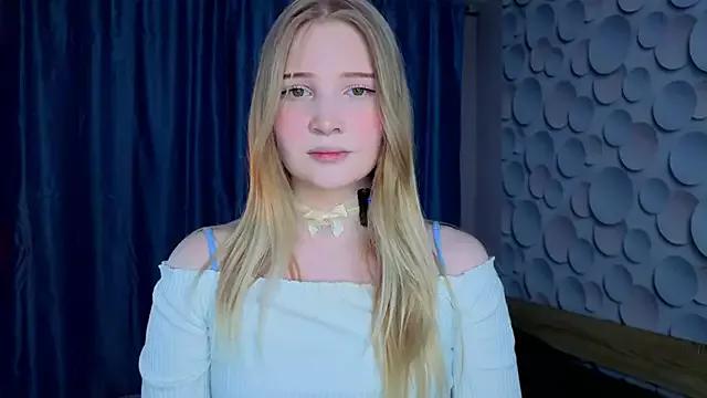 LianaLoss from StripChat is Freechat