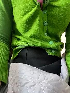 LianLaz from StripChat is Freechat