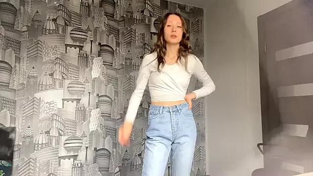 LibbieEncinias from StripChat is Freechat