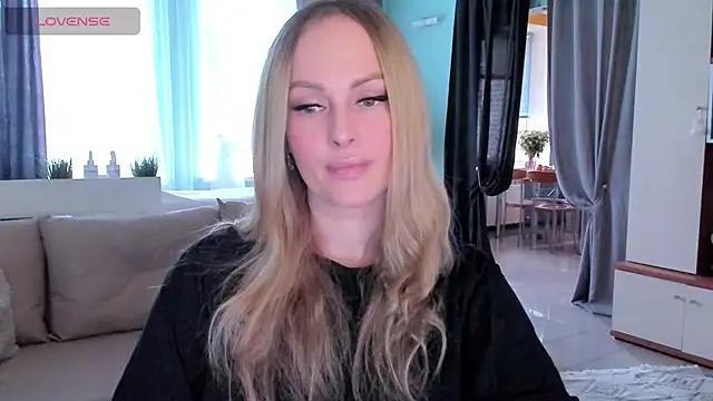 Libby_Nora from StripChat
