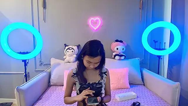 Photos of lihnpham from StripChat is Freechat