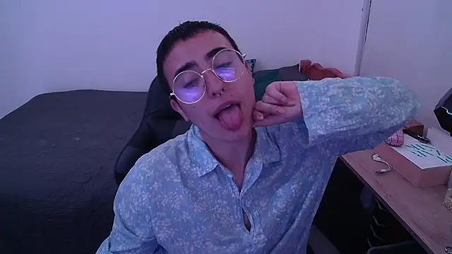 Liil_cat from StripChat