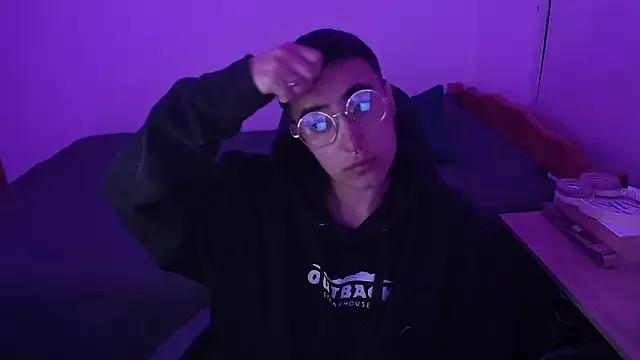 Liil_cat from StripChat