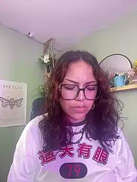 Liittleluaa_ from StripChat