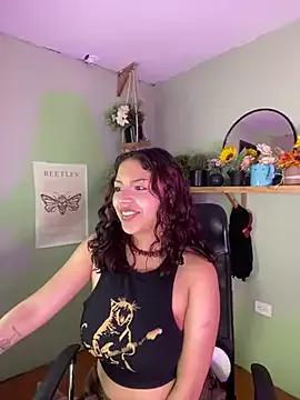 Liittleluaa_ from StripChat