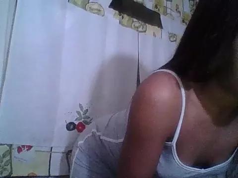 lil_momma420 from StripChat