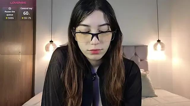 Lila_min webcams show profile image 