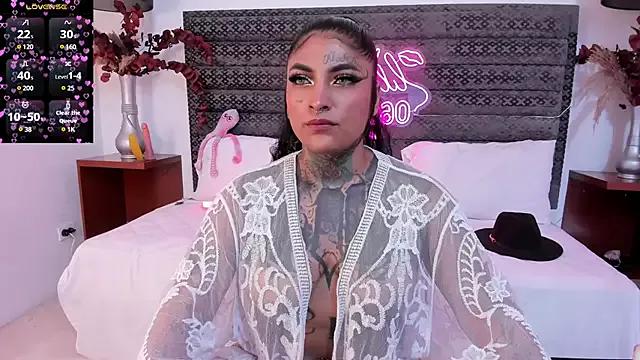Lilbye066evil from StripChat is Freechat