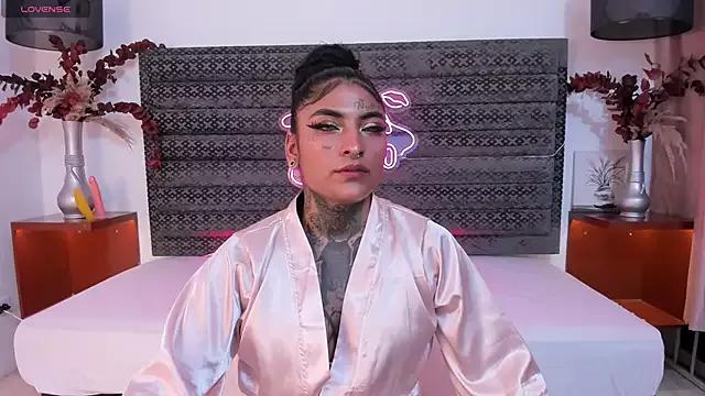 Lilbye066evil from StripChat