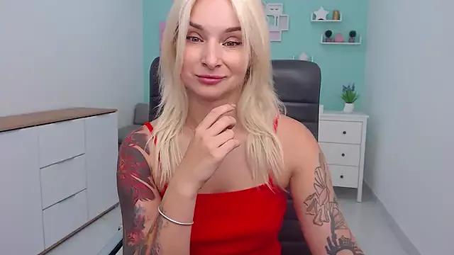 LilFleurish from StripChat