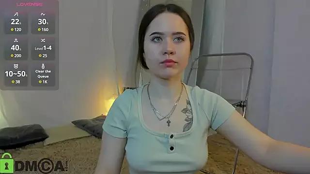 Lili1-Shu from StripChat