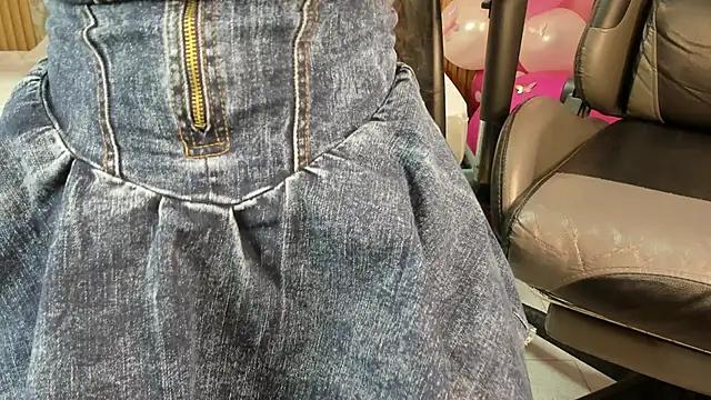 Lili_16 from StripChat