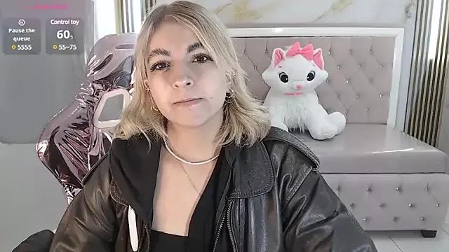 Dirty chat webcam: explore liveshows with versed models, from laying bare to fetishes, in a variety of sexy free adult webcams.