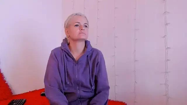 lili_latina47 from StripChat is Freechat