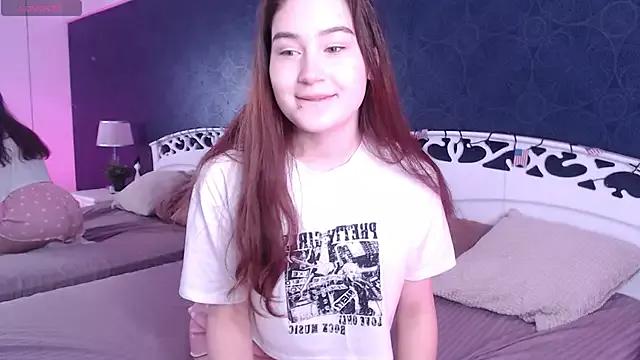 Lili_Luuu from StripChat