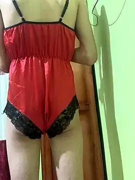 Lili_trans from StripChat is Freechat