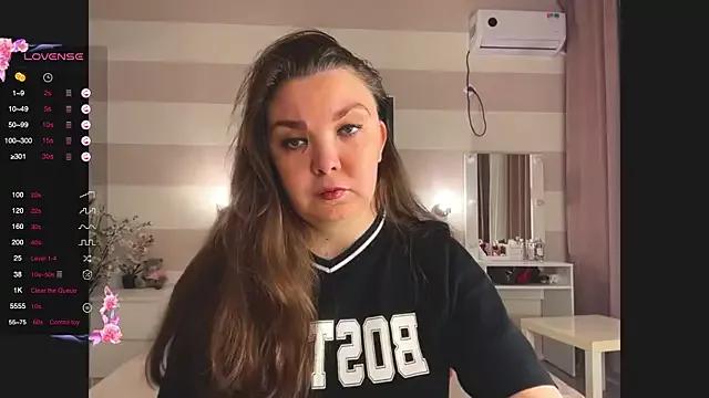 liliaMaivis from StripChat is Freechat