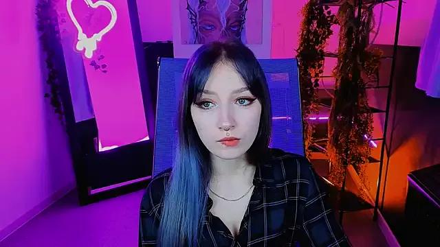 LiliLuna from StripChat is Freechat