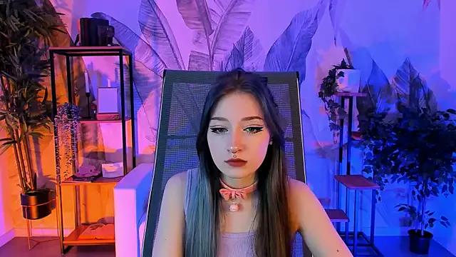 LiliLuna from StripChat