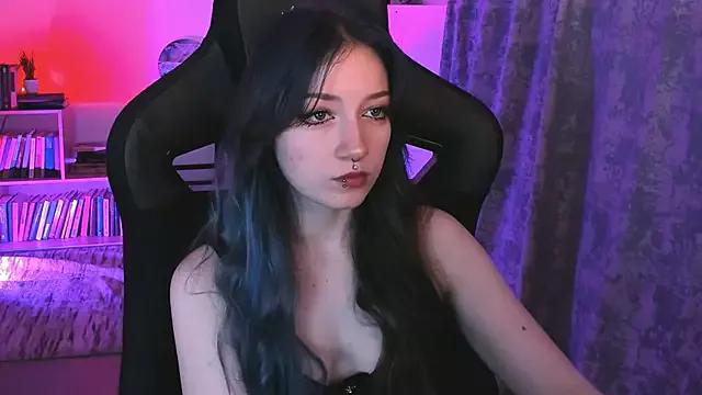 LiliLuna from StripChat