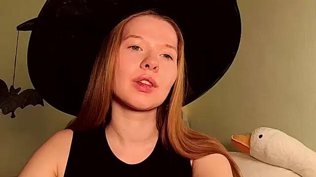 LiliMooooon from StripChat