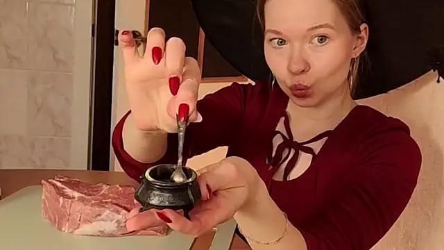 LiliMooooon from StripChat