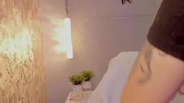 Lilith_crow from StripChat