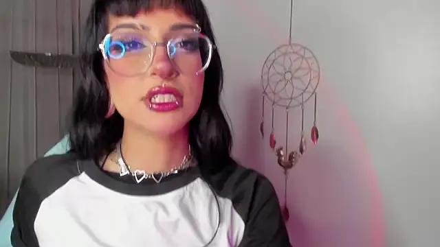 Lilith_crow from StripChat
