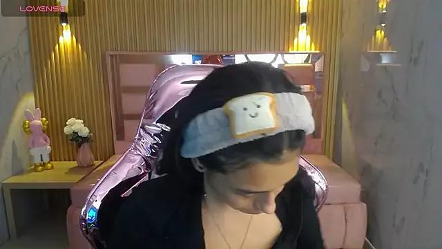 lilith_petit_sub from StripChat