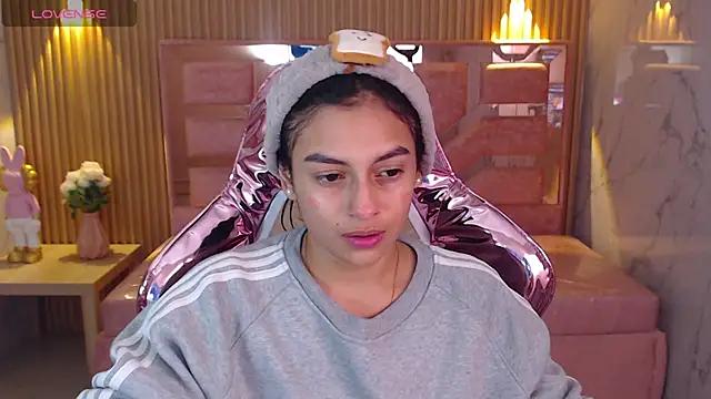 lilith_petit_sub from StripChat