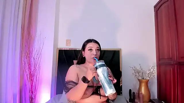 LilithEsme from StripChat