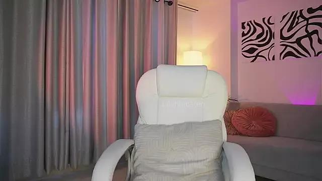 Lilithfosterr from StripChat
