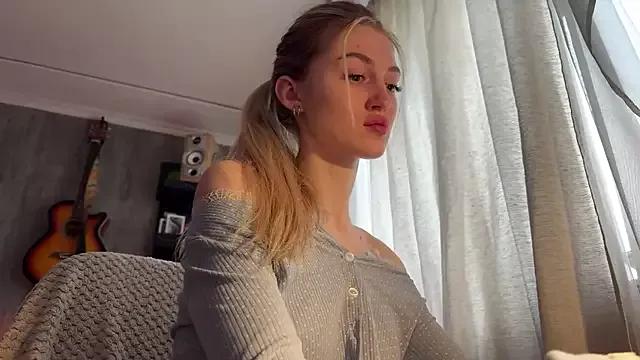 LilithTreasure from StripChat is Freechat