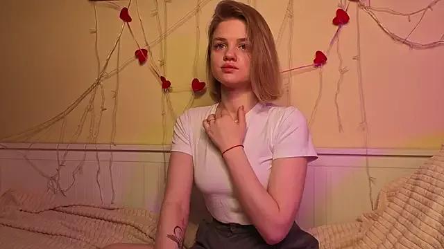 LillieLejune from StripChat is Freechat