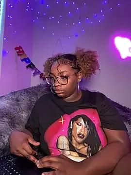 LillShayy from StripChat