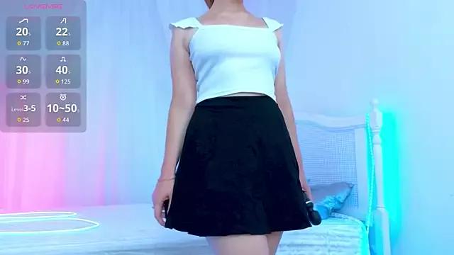 Lilly_Belly from StripChat
