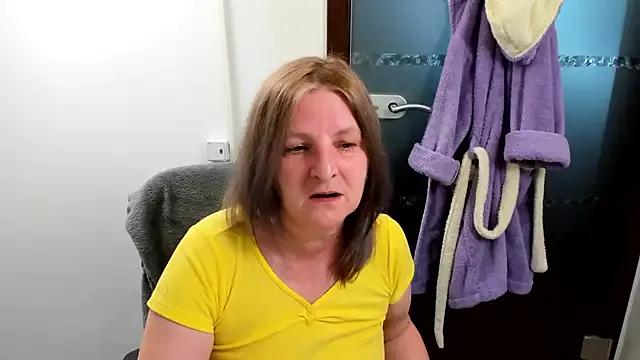Lilly_hott from StripChat