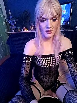 LillyAmore from StripChat
