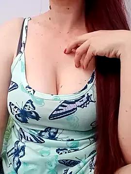 Lillyhana69 from StripChat