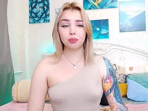 LillyMoure_ from StripChat