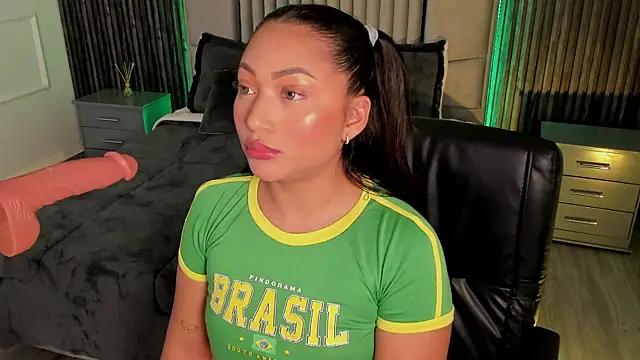 Lillyortiz from StripChat