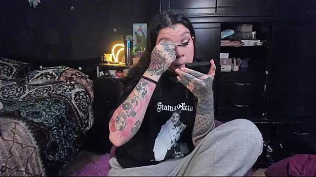 Lilmarieee from StripChat