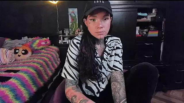 Lilmarieee from StripChat